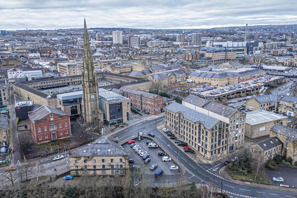 Chic Mill Conversion Beside Piece Hall & Eureka! Halifax Dış mekan fotoğraf